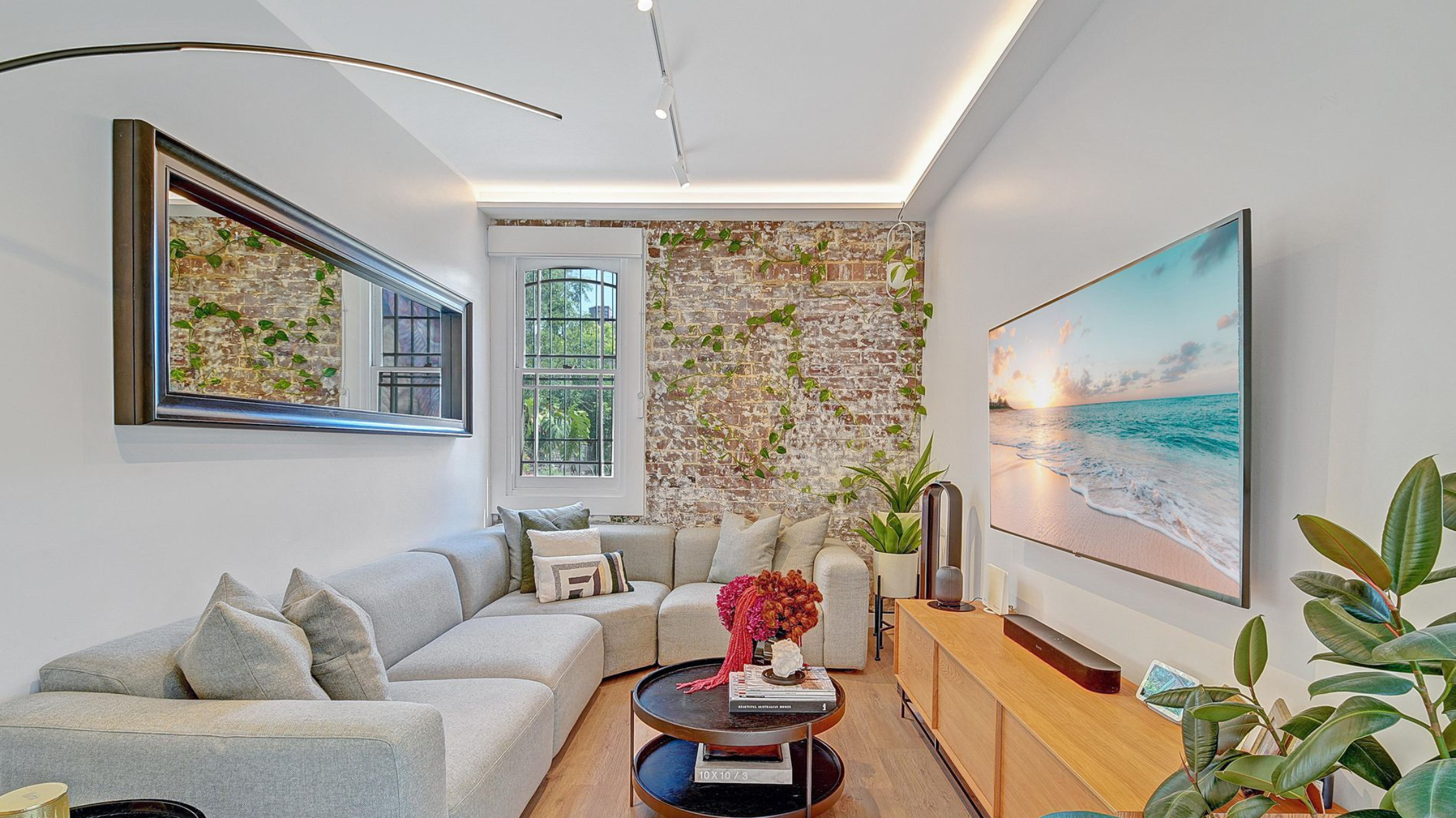 Your Ultimate Moving Guide by eUmeco Property
